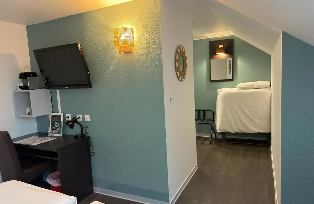 Logis Hotel Lons-le-Saunier - Restaurant Le Grill-1