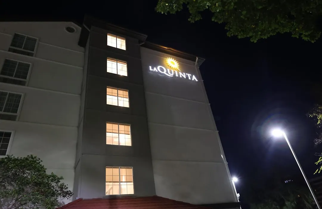 La Quinta Inn And Suites By Wyndham, Ocala-1