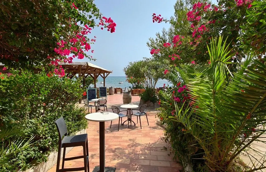 Village Naturiste La Chiappa-1