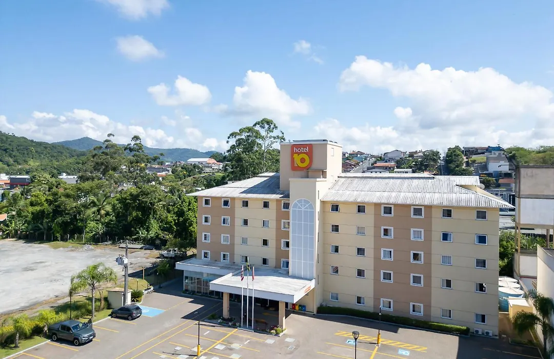 Hotel 10 Blumenau-1