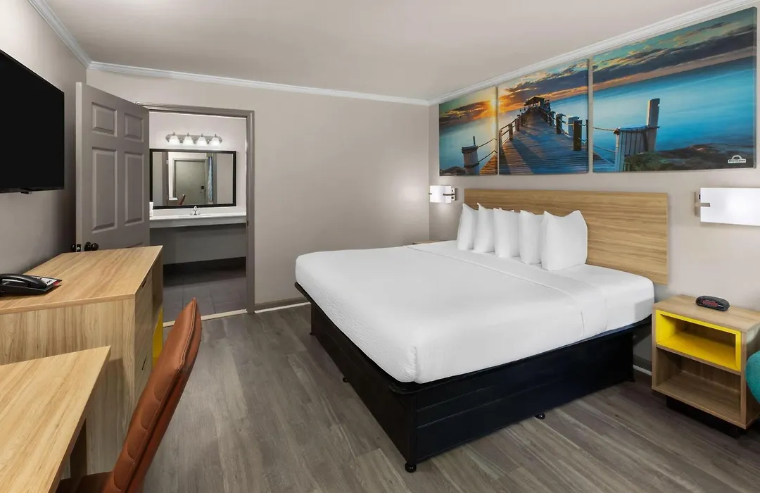 Days Inn By Wyndham Slidell-1