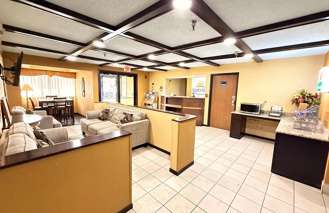 Fairview Inn & Suites Whitewater-1