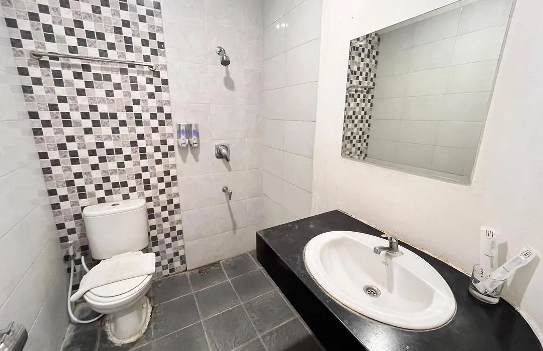 Hotel 88 Kedoya Jakarta-1