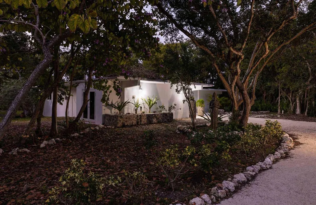 Largo Resort-1