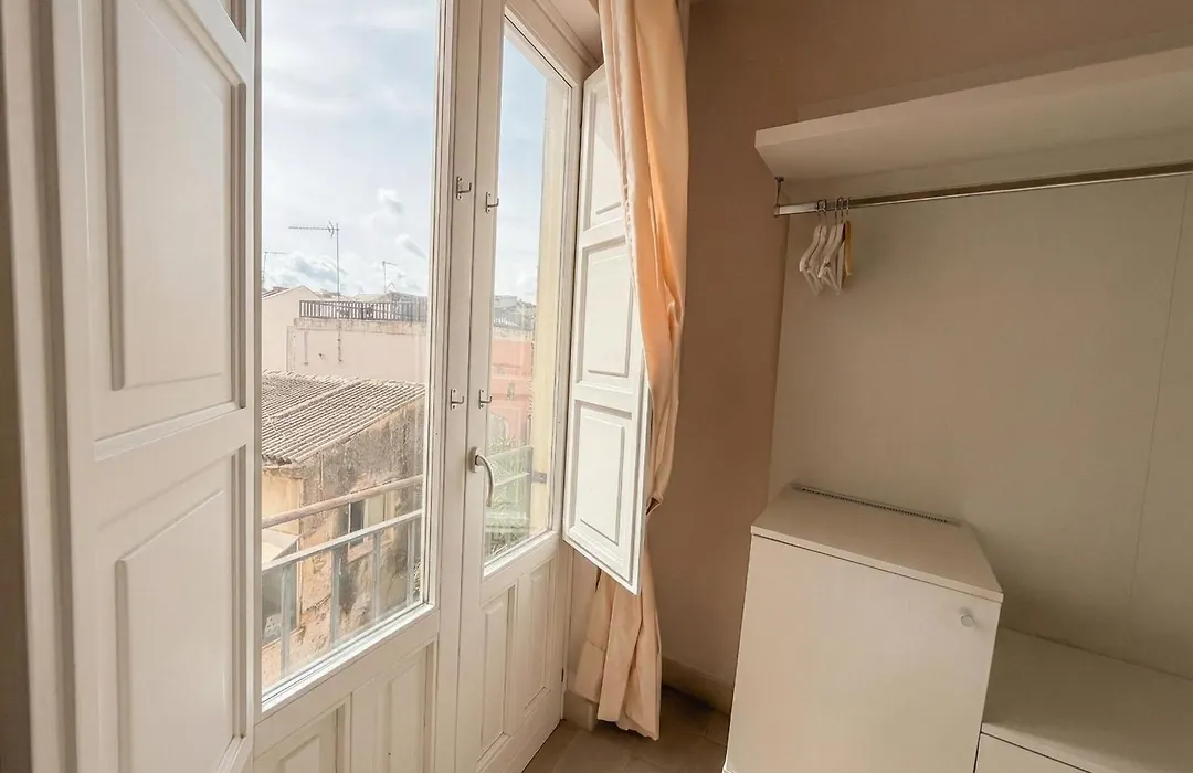 Ortigia Mastrarua Rooms-1