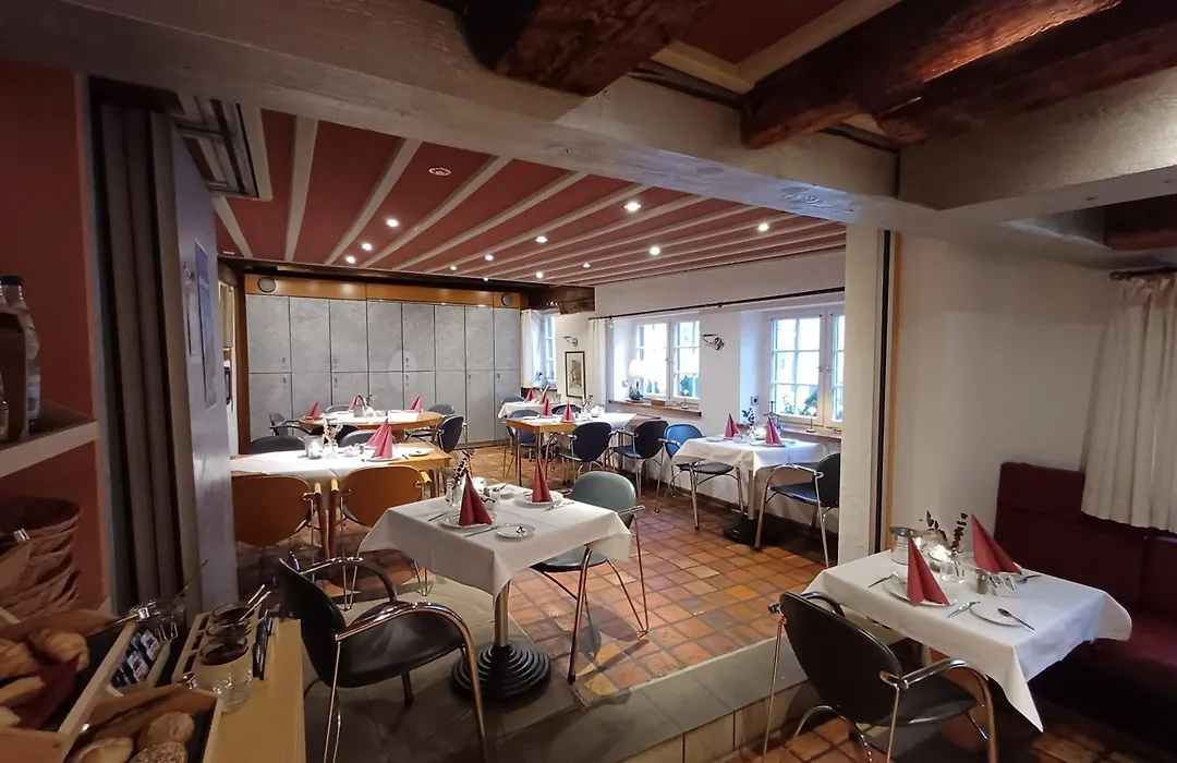 Hotel Schiefes Haus-1