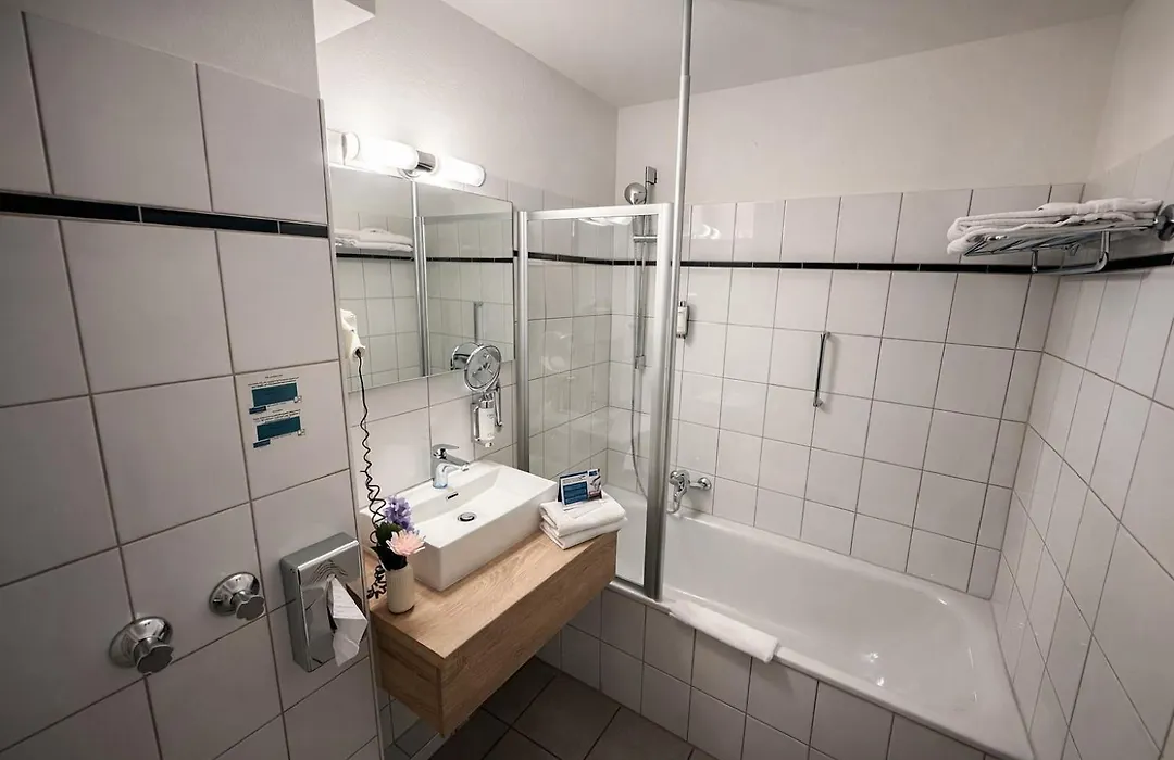 Hotel Rheinpark Rees-1