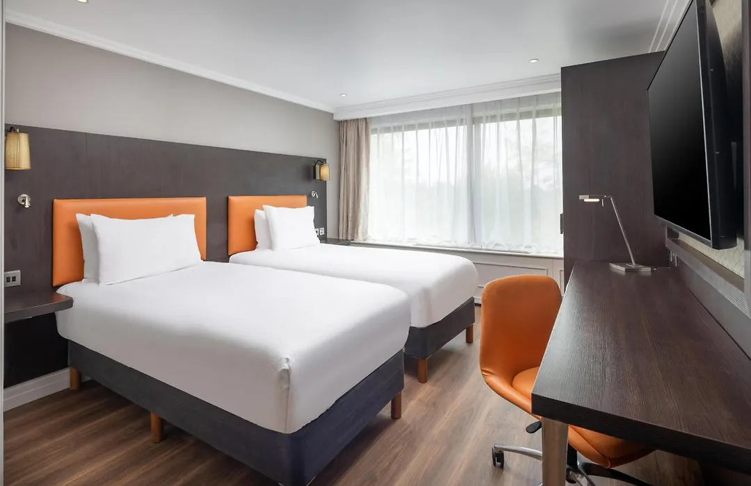 Doubletree By Hilton London - Hyde Park-1