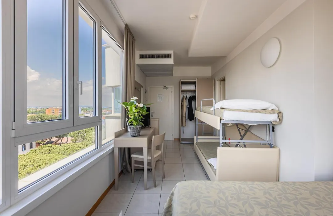 Hotel Cristallo-1