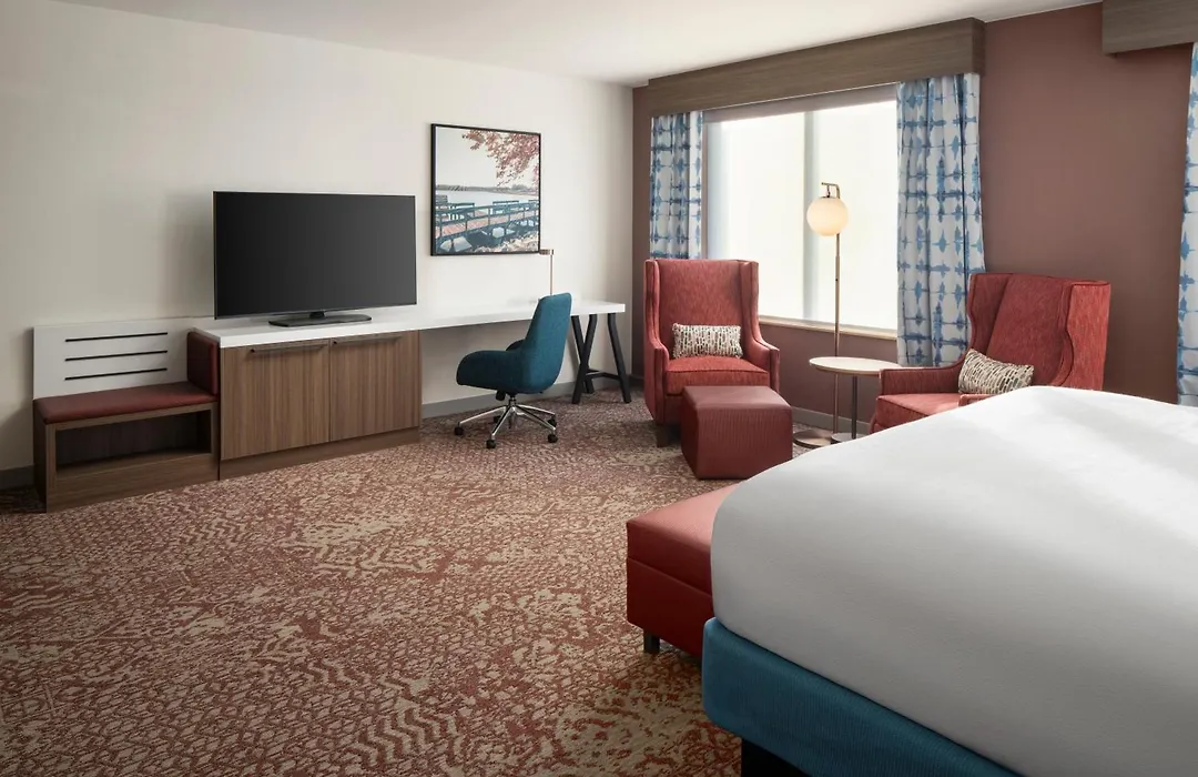 Hilton Garden Inn Virginia Beach Town Center-1