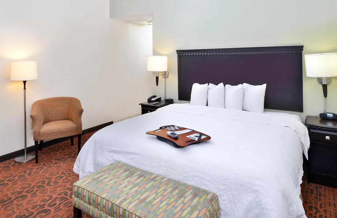 Hampton Inn Pecos-1