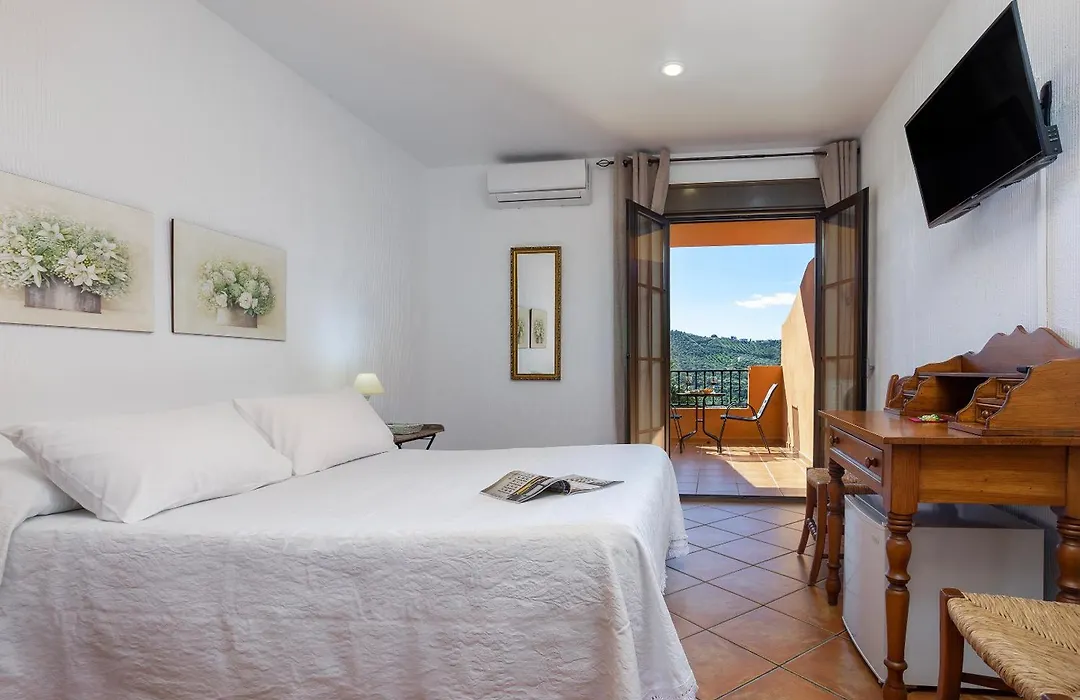 Hotel Rural Sierra Tejeda-1