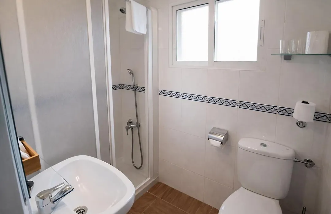 Hostal Anosa Casa-1