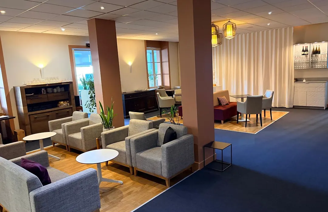 Logis Au Grand Hotel et son restaurant-1