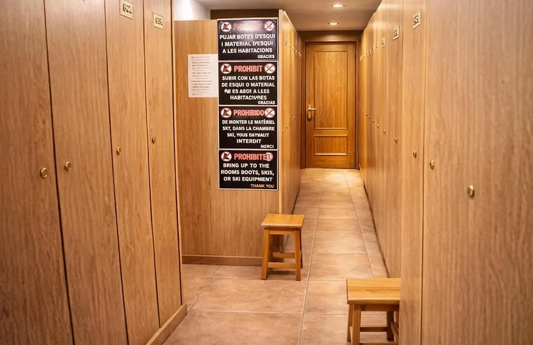 Hotel Les Neus-1