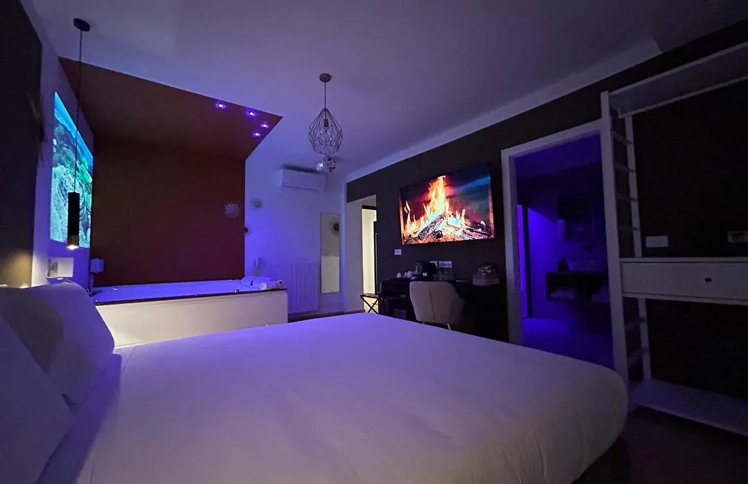 4 Star Suite Spa - Self Check-In-1