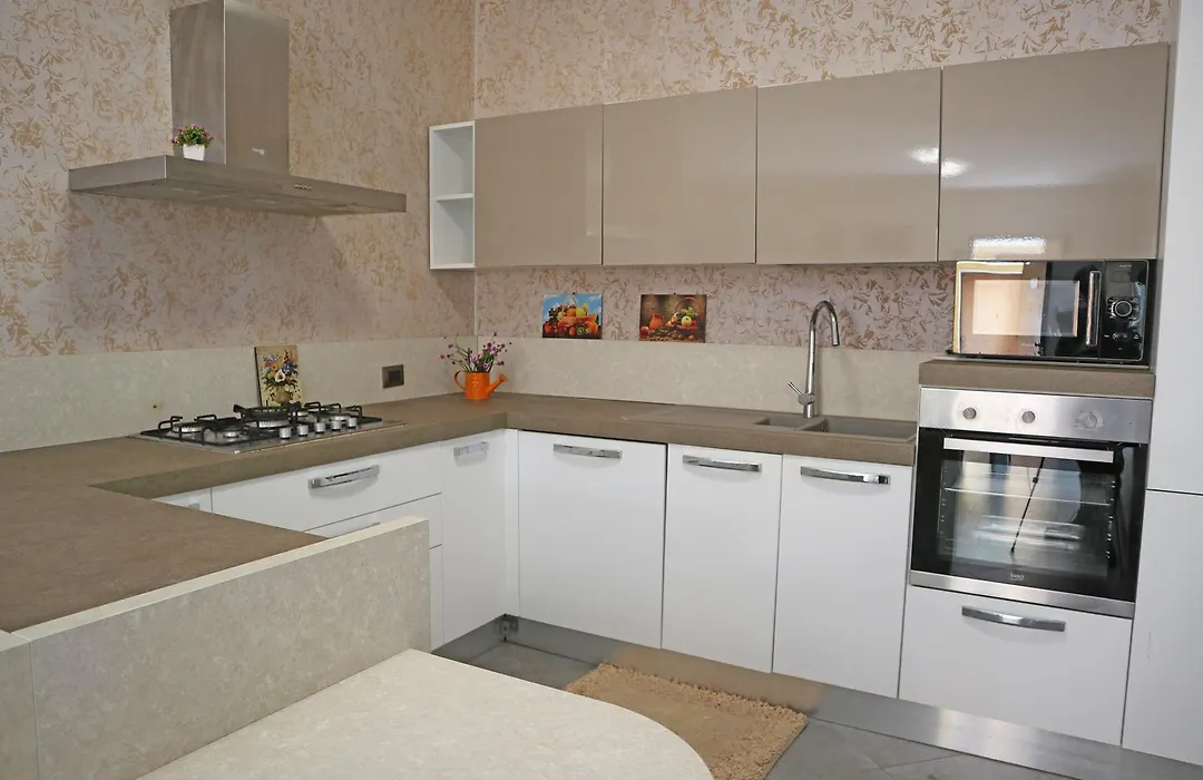 Toto Residence-1