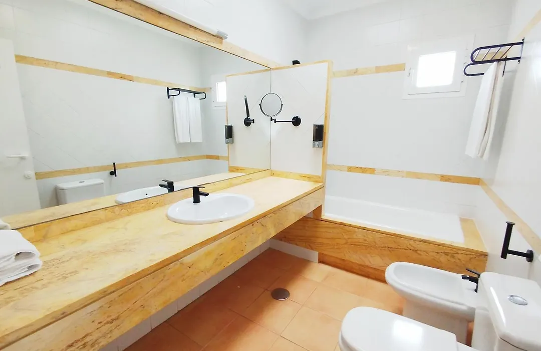 Smart Hotel Cabo Sur-1