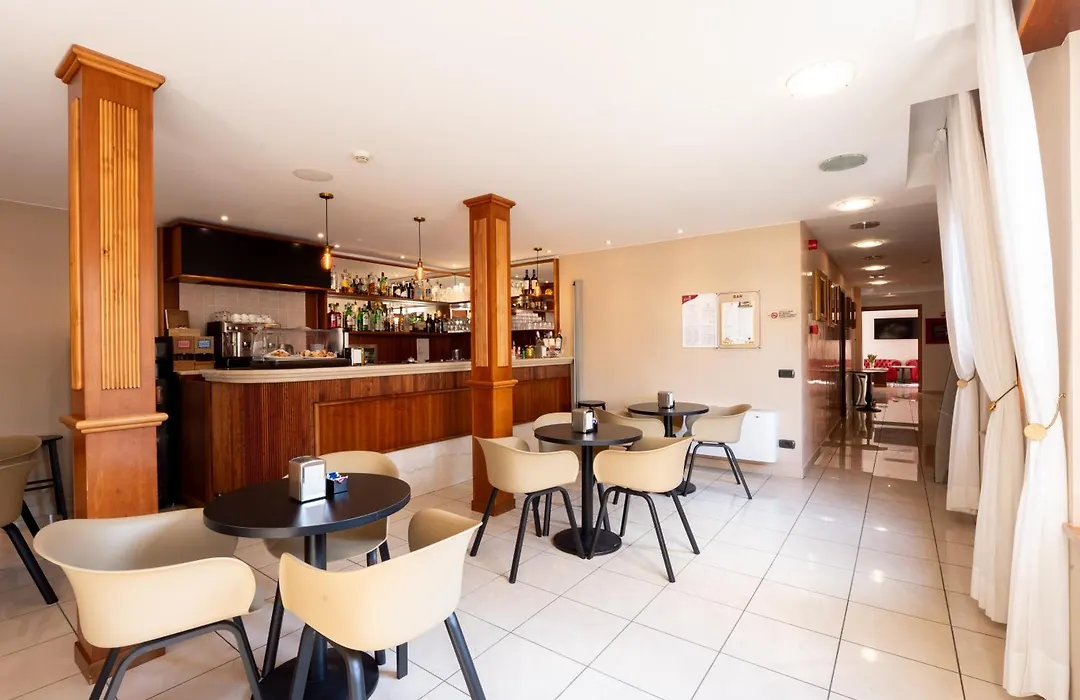 Hotel Gardenia Sirmione-1