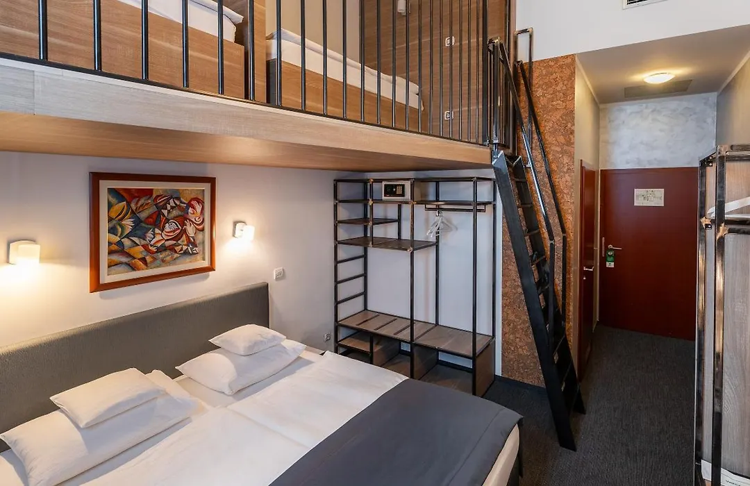 Best Western Airport Hotel Stella-1
