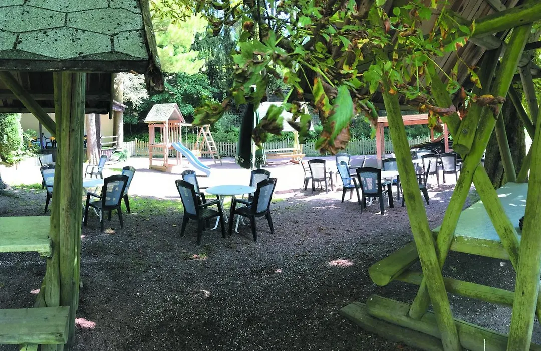 Landhotel Osterlamm-1