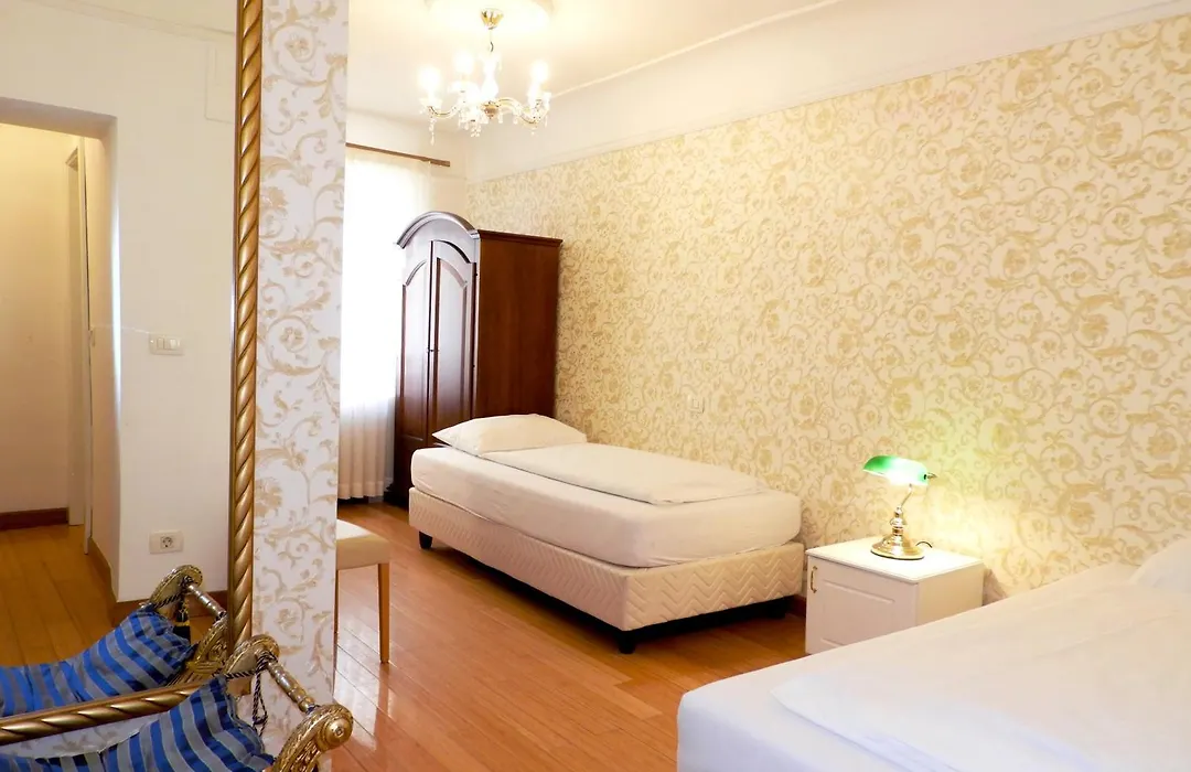 Allegro Hotel-1