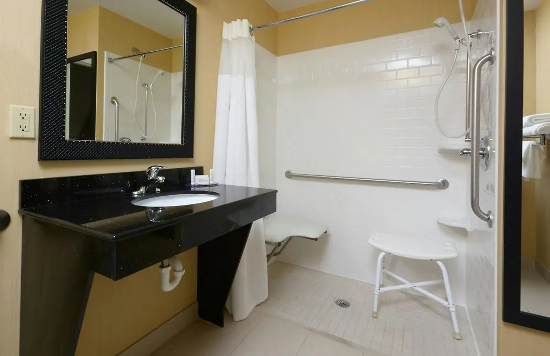 Fairfield By Marriott Inn & Suites Charlottesville North-1