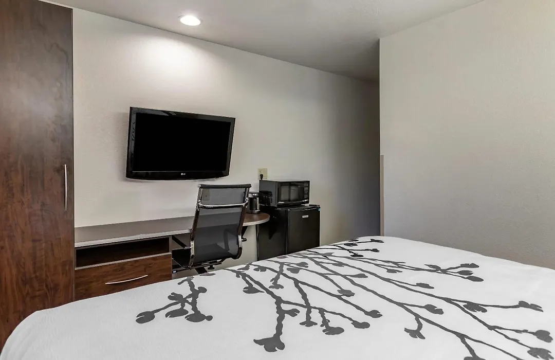 Sleep Inn & Suites Kalamazoo Southwest-1