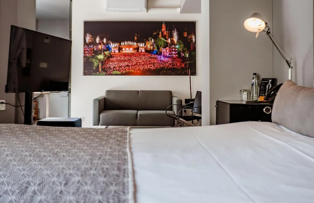 Hotel Derlon-1