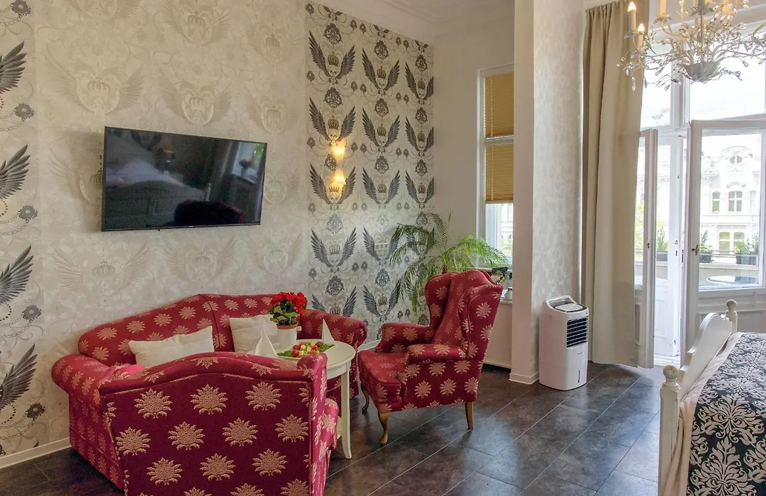 Hotel Augusta Am Kurfürstendamm-1