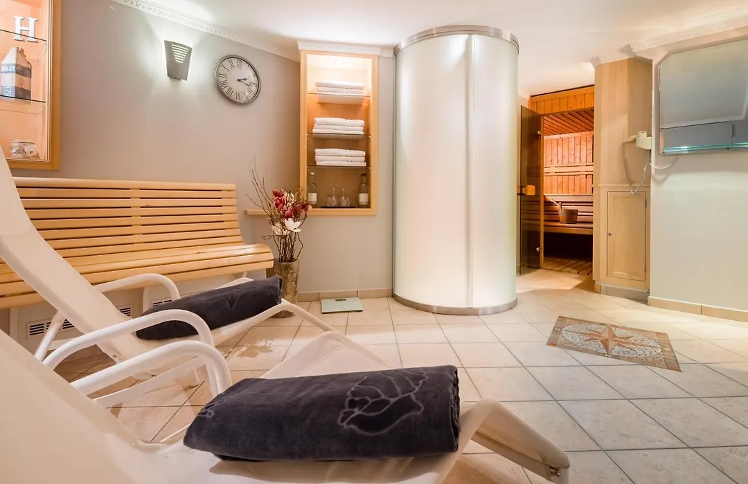 Hotel Wiking Sylt-1