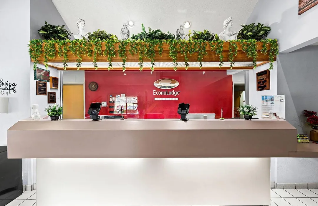 Econo Lodge London North-1