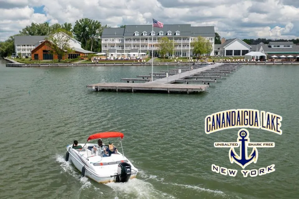 Econo Lodge Inn & Suites Canandaigua - Finger Lakes Area-1