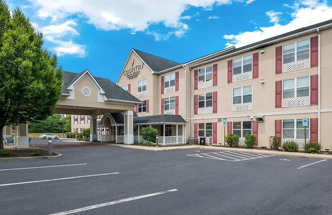 Country Inn & Suites By Radisson, Harrisburg Northeast - Hershey-1
