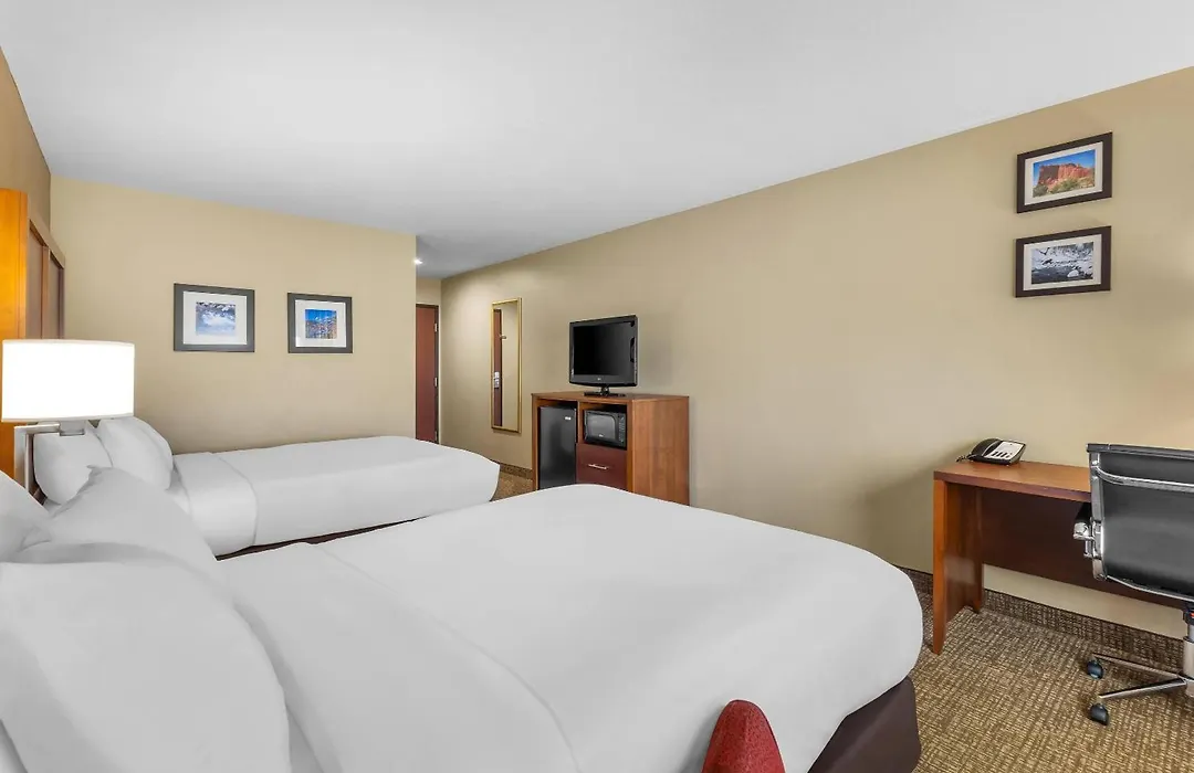 Comfort Inn Ogden Near Event Center-1