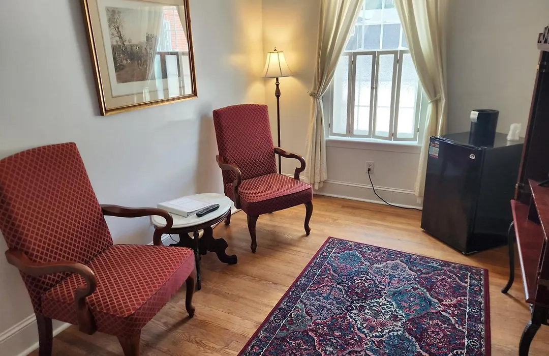 The Country Inn Of Berkeley Springs-1