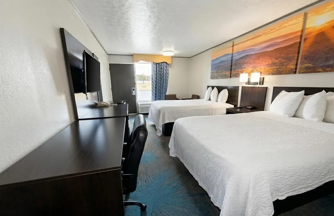 Days Inn By Wyndham Knoxville West-1