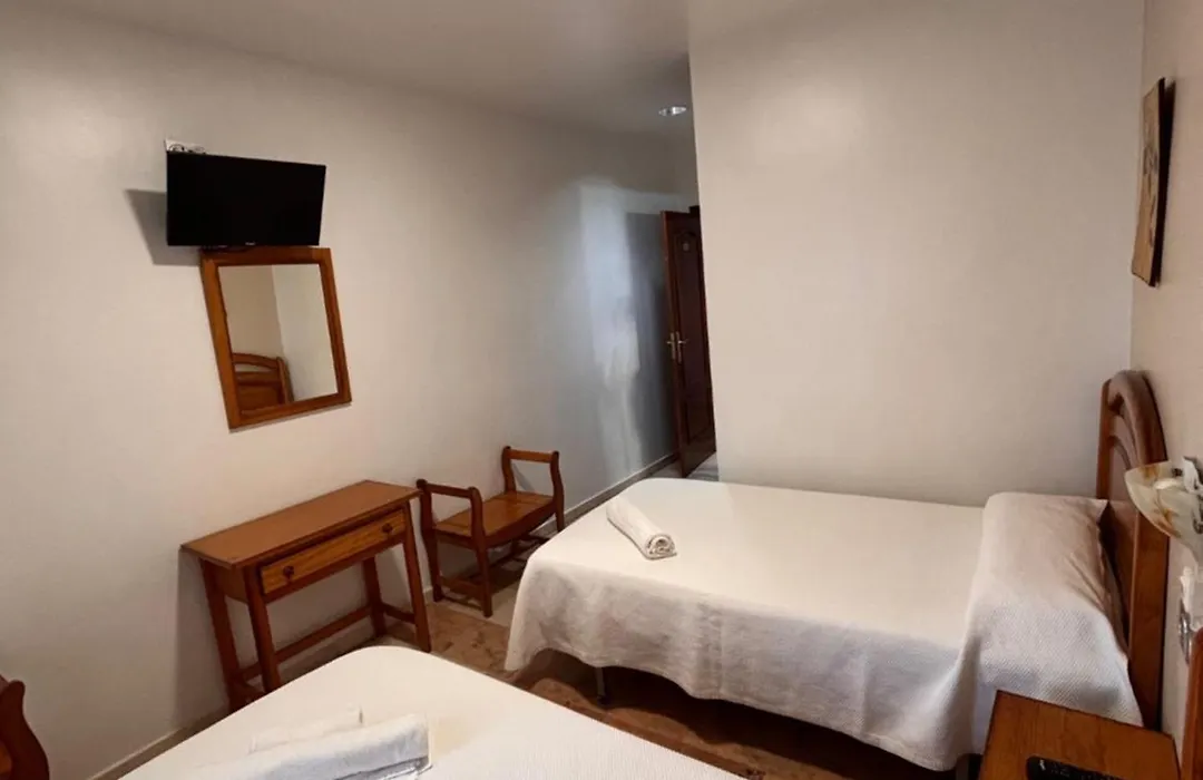 Hostal Los Amigos-1