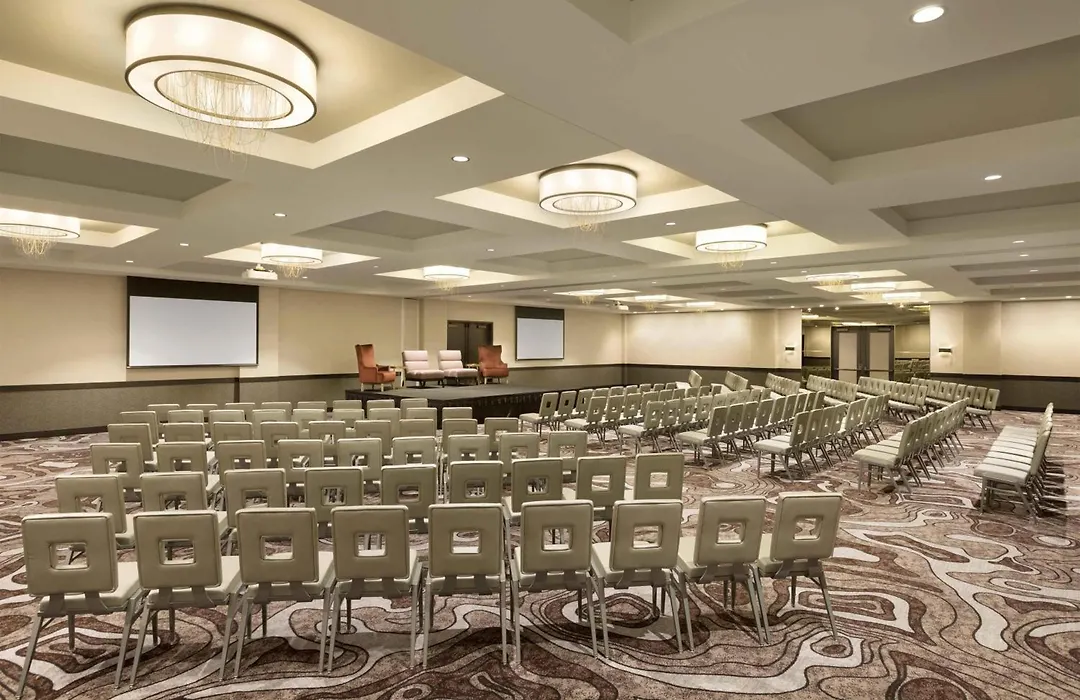 Embassy Suites By Hilton Minneapolis Downtown Hotel-1