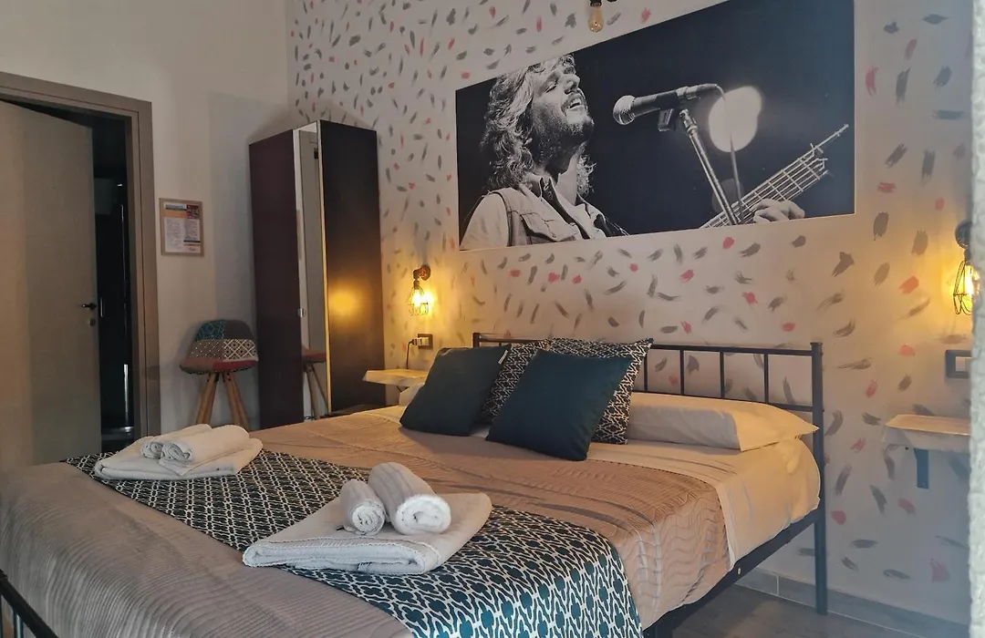 Artisti Sustinea Rooms-1