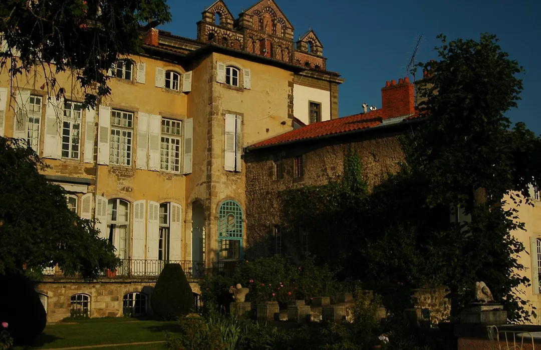 Exceptionnelle Maison d'Artiste&Son Jardin Secret au pied de la Cathédrale-1