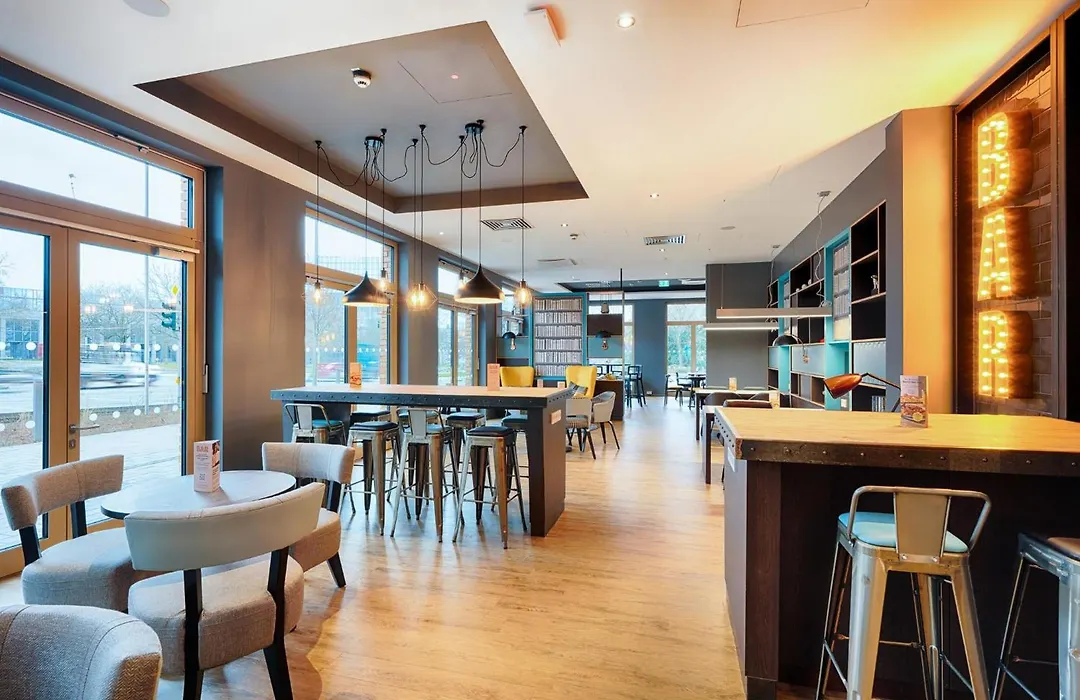 Premier Inn Wiesbaden City Centre-1