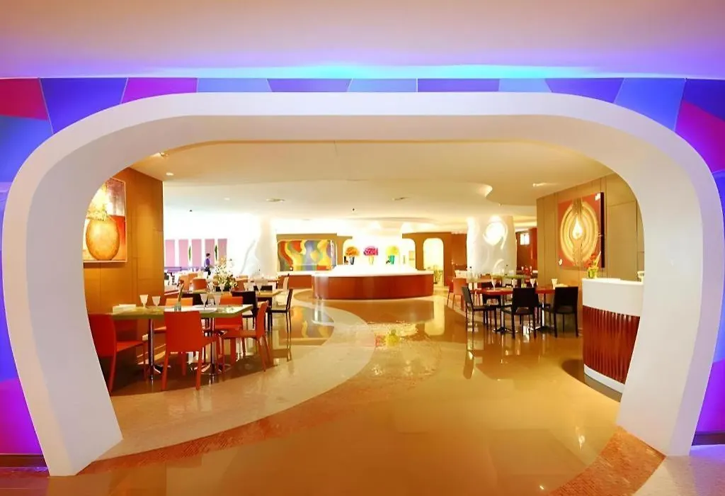 Hip Hotel Bangkok-1