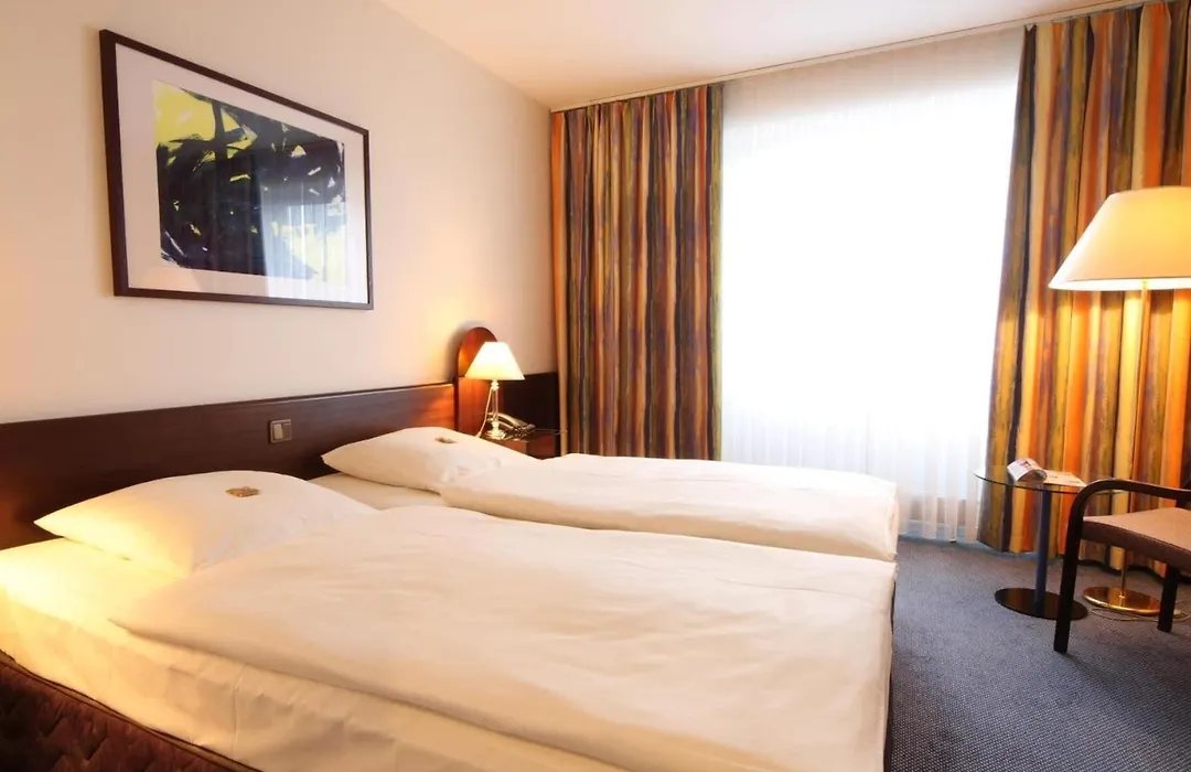 Sunday Hotel Flensburg-1