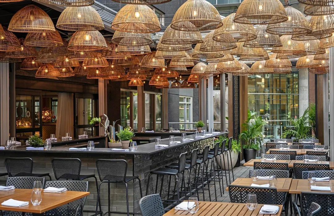 Hotel Le Crystal Montreal-1
