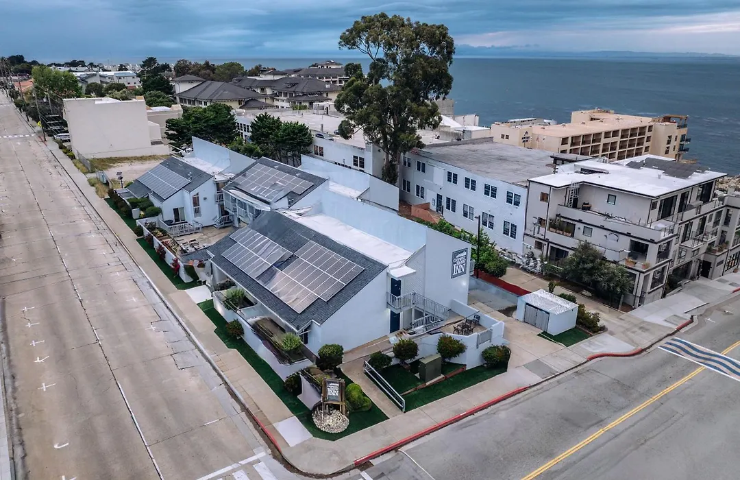 Cannery Row Inn-1