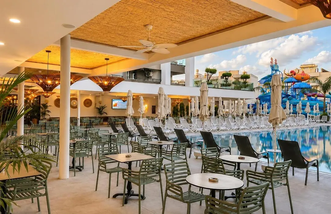Blue Wave Suite Hotel-1
