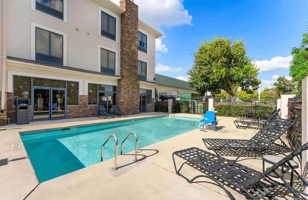 Comfort Suites Augusta Riverwatch-1
