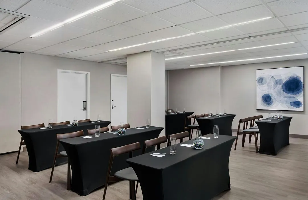 Fairfield Inn And Suites Chicago Downtown/ Magnificent Mile-1
