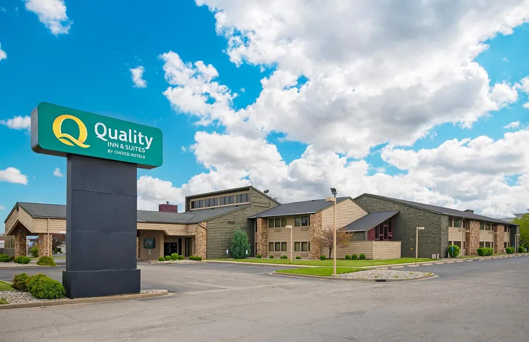 Quality Inn & Suites Goshen-1